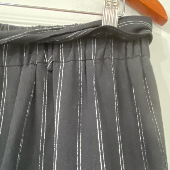 Wilfred Faun Stripe Wide Leg Black/ White Thin Stripe Tie Back Pull on pant L - Picture 12 of 16